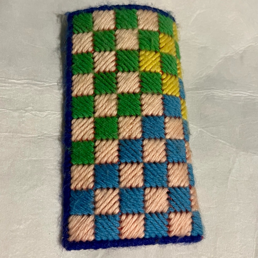 Eyeglass/sunglasses Cross-Stitched case - Picture 3 of 5